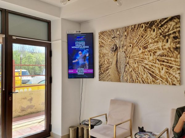 Reteaua-Digitala-Indoor-DOOH-Labute-Fericite-Veterinar-Caramfil-Sector-1-1